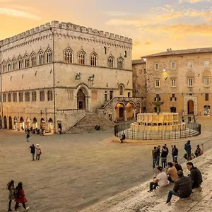 Azzi Comfortably, In The Quietness Of The Historical Centre Bed & Breakfast Perugia