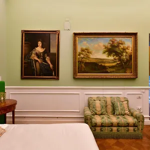 https://sisuites.barihotels.org